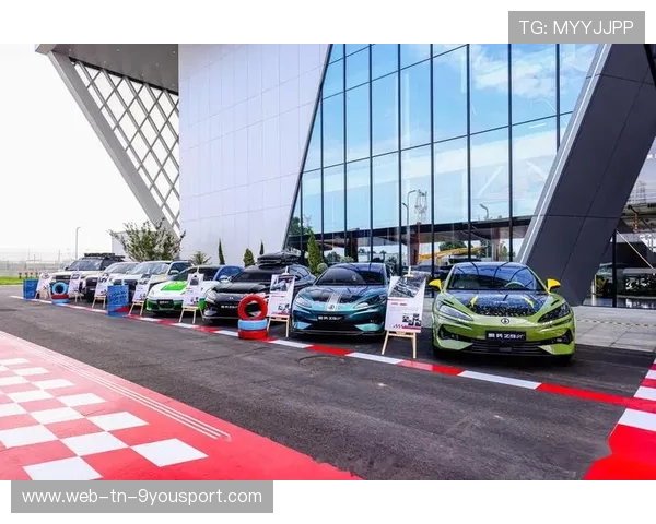 车迷体验升级:虚拟赛道互动新尝试,虚拟车辆 车迷体验升级:虚拟赛道互动新尝试,虚拟车辆